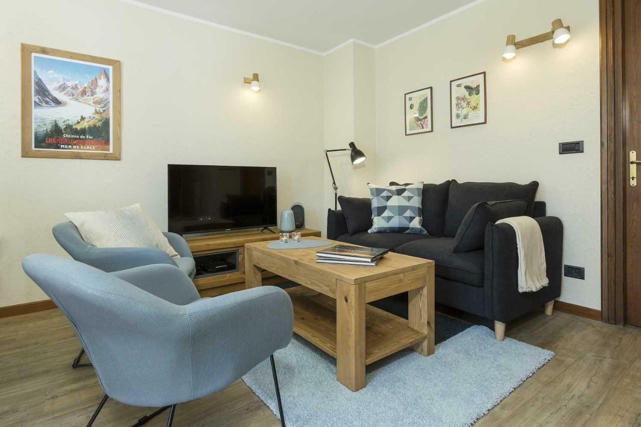 Apartment Ensa - Alpes Travel - Central Chamonix - Sleeps 4 Exterior photo