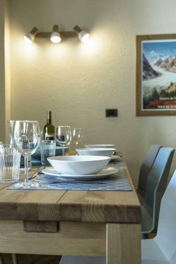 Apartment Ensa - Alpes Travel - Central Chamonix - Sleeps 4 Exterior photo